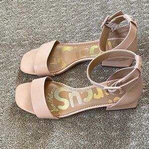 Circus by Sam Edelman Women's Nude Sandals